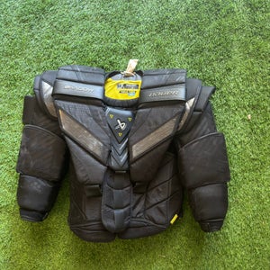 Small Bauer Shadow Goalie Chest Protector (Used)