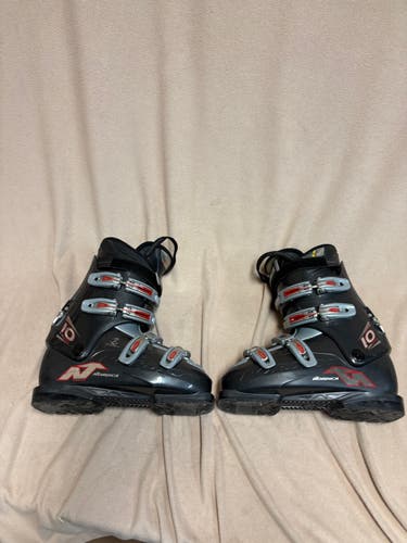 Mondo 27 & 27.5 Unisex Nordica Easy Move 10 Ski Boots (Used)