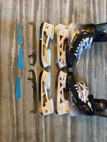Bauer Vapor Hyperlite 2 Hockey Skates Size 6 (Used)