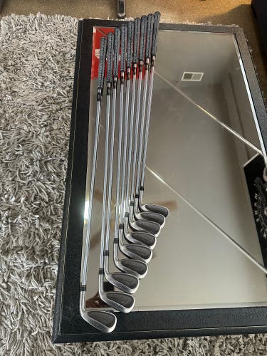 Men's 2003 TaylorMade Supersteel burner Right Handed Iron Set Regular Flex