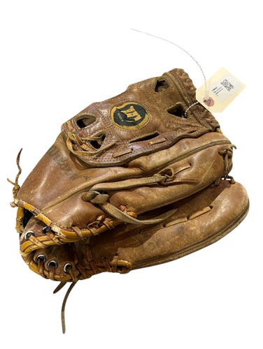 Wilson A2240 RH Baseball Glove (Used)