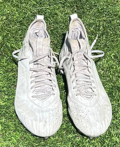White Men's Size 13.0 (W 14.0) Adult Adidas Cleats (Used)