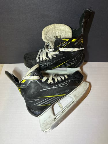Black/Yellow CCM Tacks 1092 Hockey Skates Regular Width Size 4 (Used)