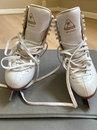 Jackson Ultima Figure Skates Adult 5.5 (Used)