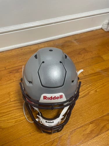 Adult Medium Riddell SpeedFlex Helmet (Used)