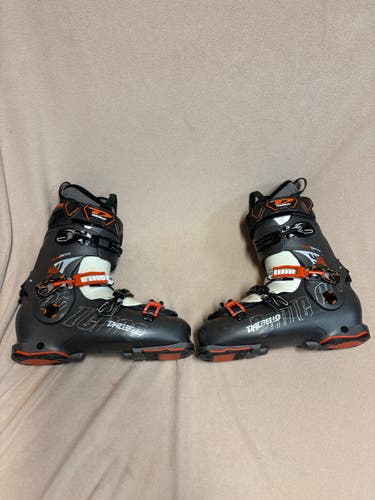 Mondo 30 & up Men's Dalbello Panterra 90 Ski Boots (Used)