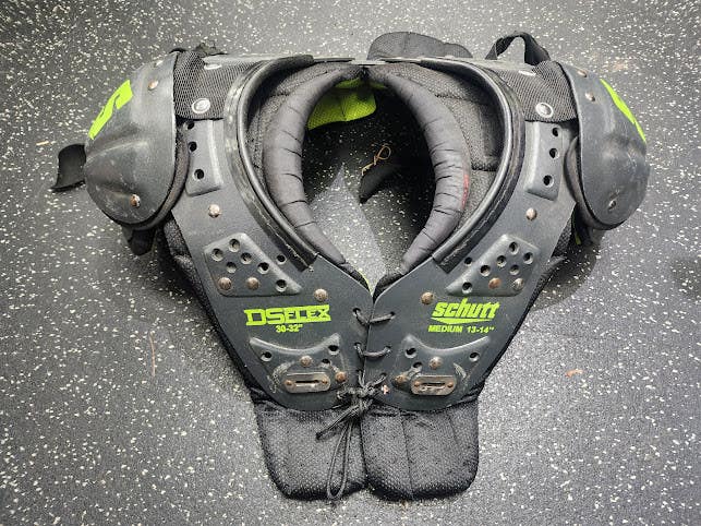 Used Schutt Ds Flex FB Shoulder Pads Black MD 13"-14" 11849-S000041603