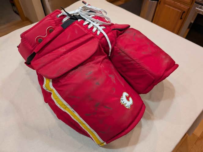 Senior Large Vaughn V10 Pro Carbon Hockey Goalie Pants Pro Stock (Used)