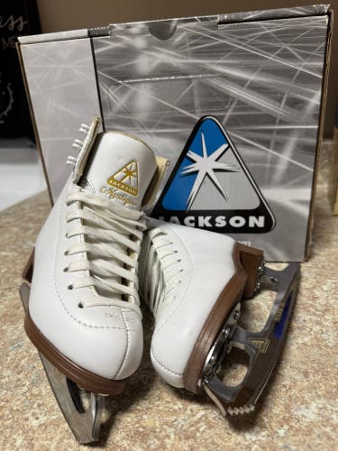 Size 10 kids Jackson Ultima Mystique Figure Skates B Junior tots kid’s