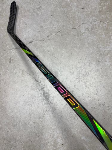 65 Flex P88 Senior Bauer Tracer Right Hand Hockey Stick Pro Stock NHL (New)