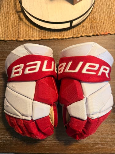 Cole Eiserman Boston University Bauer Gloves Beanpot 2025-2026 Season