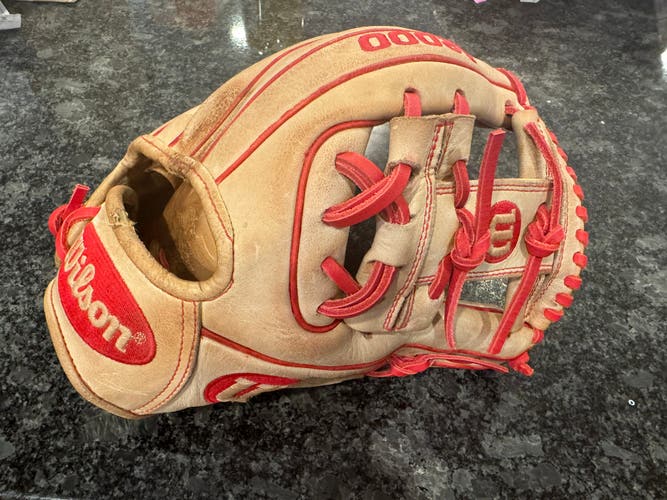 Wilson A2000 DP15 RH Infield Baseball Glove 11.5" (Used)