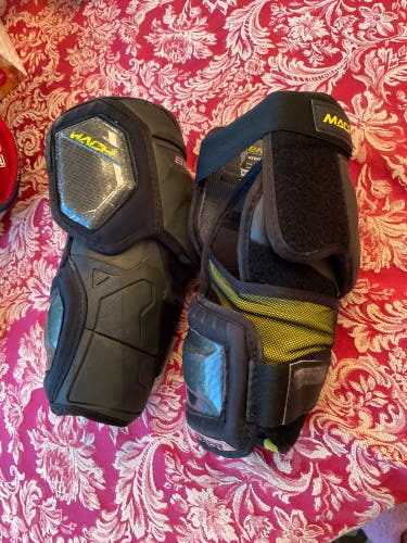 Senior Medium Bauer Mach Elbow Pads (Used)