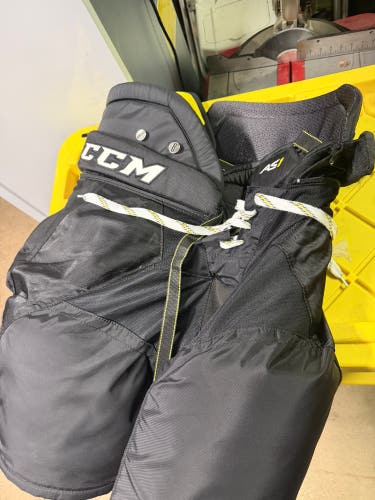 Men's Senior Large CCM Super Tacks AS1 Hockey Pants (Used)