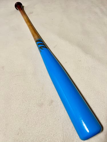Marucci 34”/31.5oz Pro Cut Maple Wood Baseball Bat Blem Baby Blue/Natural