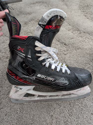 Bauer Vapor 2X Hockey Skates 9.5 fit 2 (Used)