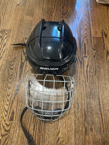 Large Bauer IMS 5.0 Helmet (Used)