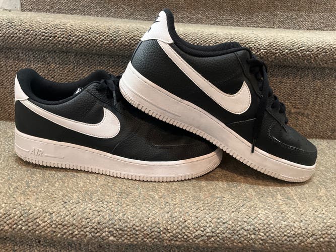 Black Unisex Size M 11.5 (W 12.5) Adult Nike Air Force 1 Shoes (Used)