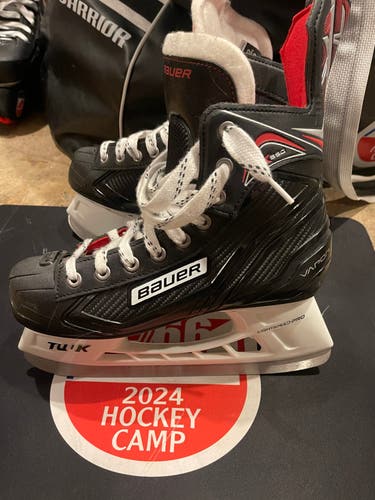 Bauer Vapor X350 Hockey Skates Regular Width Size 6 (Used)