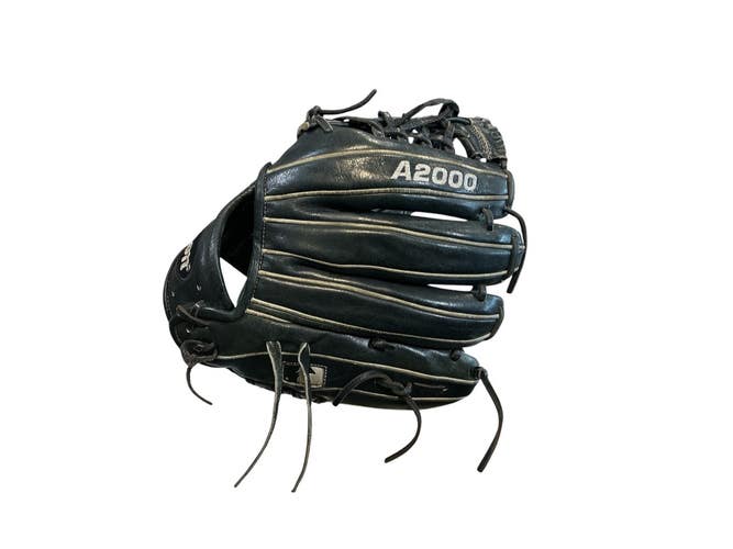 Used Wilson A2000 BB/SB Glove LH Throw Black 11 1/2" 11873-S000242451
