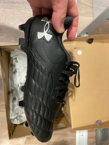 Size M 6.0 (W 7.0) Adult Under Armour Magnetico Select 3.0 FG Cleats (New)