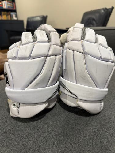 Nike Vapor Pro Lacrosse Gloves (Used)