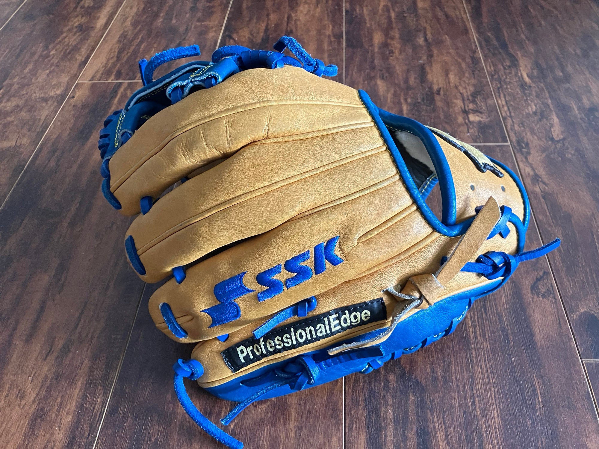 SSK Professional Edge Baseball Glove | New and Used on SidelineSwap