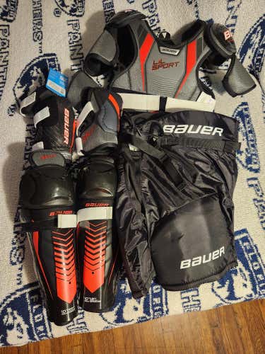 Medium Youth Shoulder Pads (New)