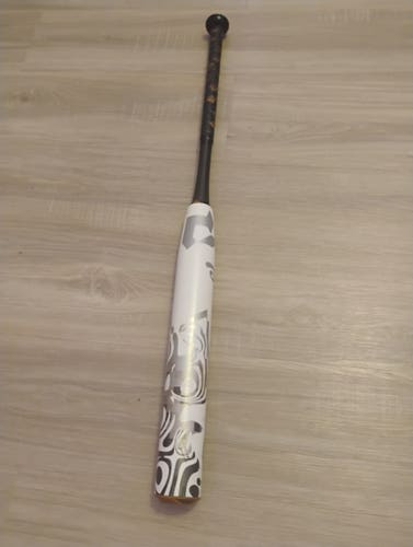 2025 DeMarini Bat (-10) 23 oz 33" (Used)