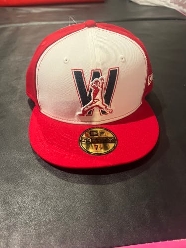Washington Nationals 7 1/2 New Era Hat (New)