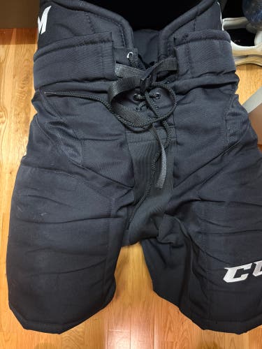 Senior Medium CCM hp31 Hockey Pants Pro Stock (Used)