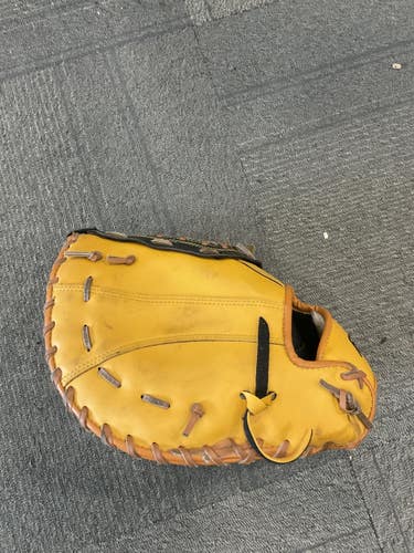 Used Franklin FIELD MASTER BB/SB First Base RH Throw Tan 12 1/2" 11614-S000239557