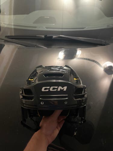 Medium CCM Tacks 110 Helmet (Used)
