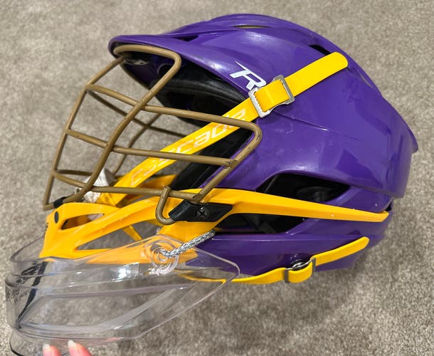 Cascade R Goalie Helmet with Throat Guard