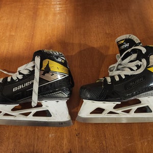 Bauer Supreme 3S Hockey Goalie Skates Regular Width Size 4.5 (Used)