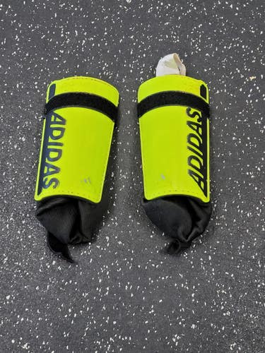 Used Adidas Soccer Shin Guards Adult Optic Yellow MD 11849-S000041687