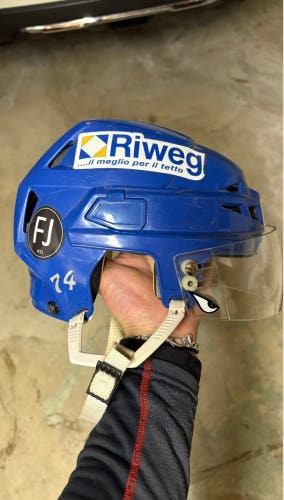 Medium CCM Vector V08 Helmet Pro Stock Italian League (Used)