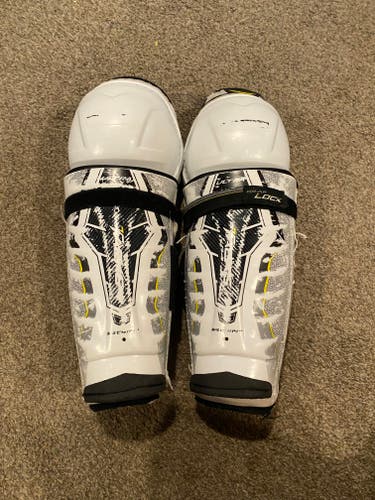 Senior CCM Ultra Tacks 14" Shin Pads