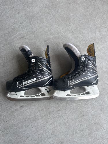 Bauer Supreme Hockey Skates 10 (Used)