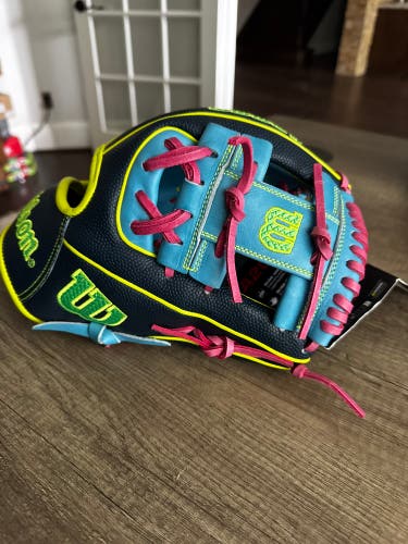 Wilson A2000 RH Infield Baseball Glove 11.5" (New)