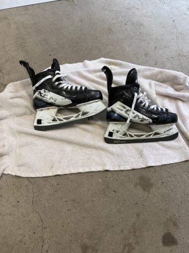 2023 CCM JetSpeed FT6 Pro Hockey Skates 9.5 (Used)