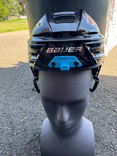 Medium Bauer Re-Akt 155 Helmet (New)