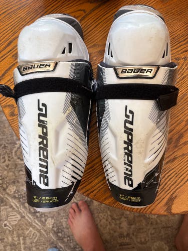 Junior Bauer Supreme S170 11" Shin Pads (Used)