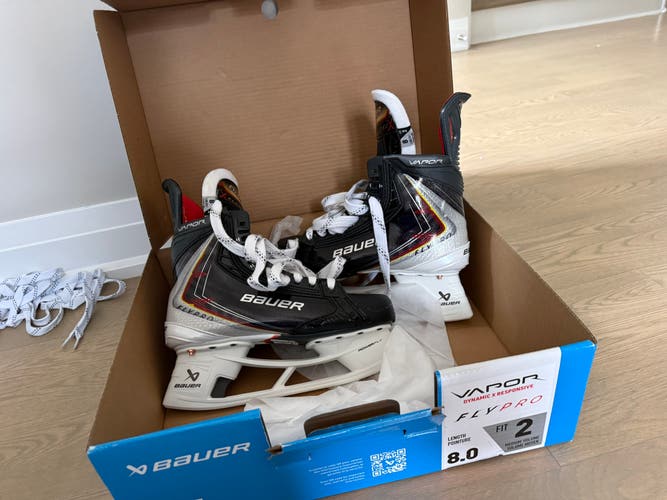 Black 2025 Bauer Vapor Flypro Hockey Skates 8 (New)