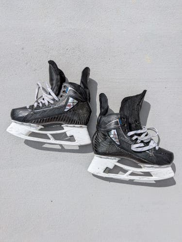 True SVH Custom Pro Stock Skates Sz. 8 - Mathieu Joseph