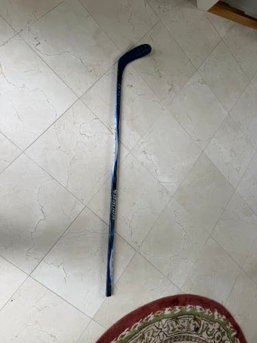 Senior Bauer Vapor Flylite Right Handed Hockey Stick P28 70 Flex (Used)