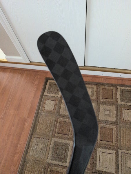 Intermediate Warrior Alpha Deluxe Left Hand Hockey Stick W03 65 Flex (Used) (Like new)