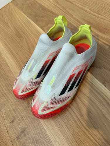 Unisex 1.5Y (Big Kids / Youth) Adidas F50 Elite Cleats (Used)