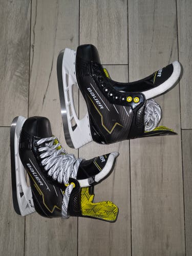 Black Bauer Supreme M30 Hockey Skates Regular Width 6 (New)