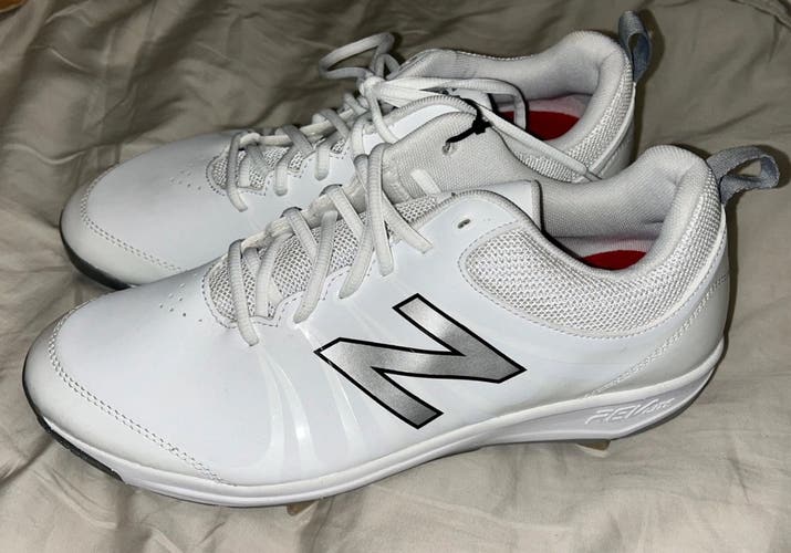 New Balance Tupelo V2 Revlite Men’s Baseball Cleats NWOB size 10.5 White